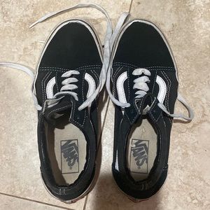Vans Men 6.5 or Women’s 8.0